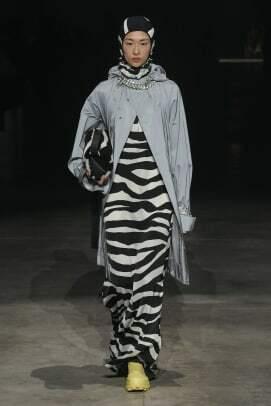 Jil Sander Efterår 2023 Milan Fashion Week Trend Hoods 1