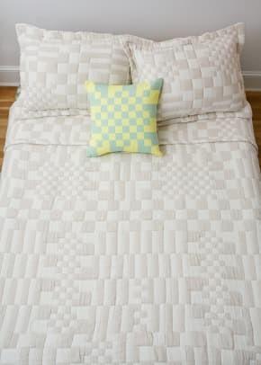 check_coverlet_1200x